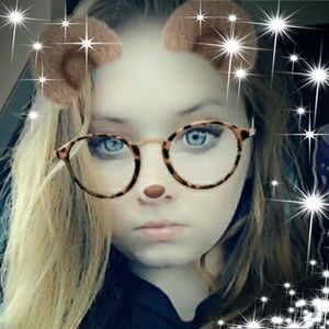 Meet your Posher, Krystal